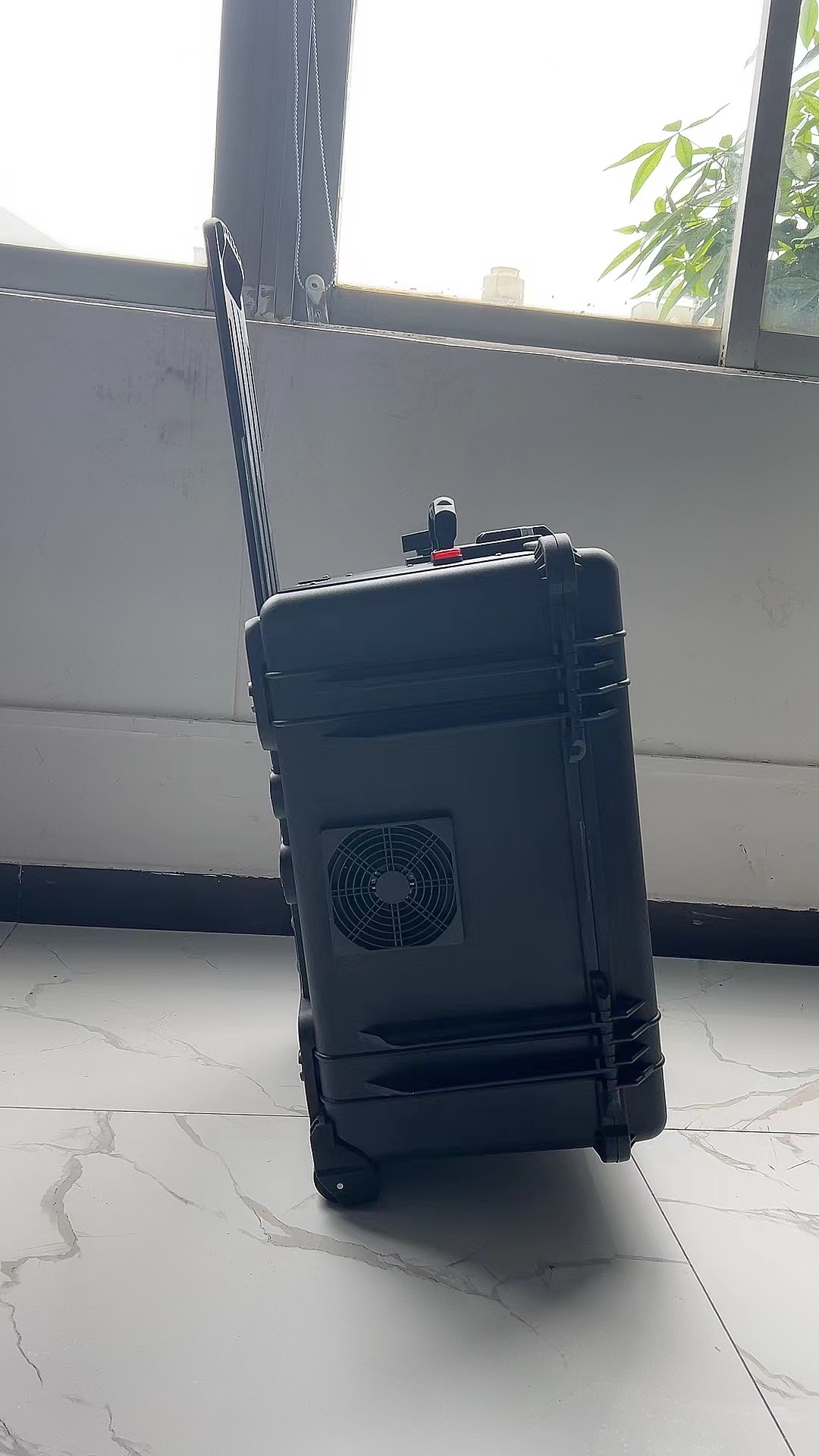 莲都手拉箱型移动通信干扰器